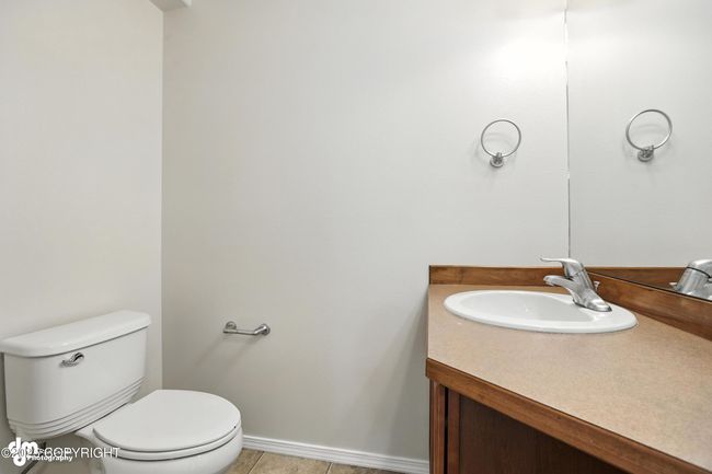 downstairs bathroom | Image 11