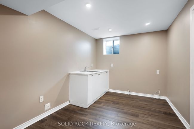 143 Bartonia Cir, House other with 5 bedrooms, 4 bathrooms and 4 parking in Orléans ON | Image 32