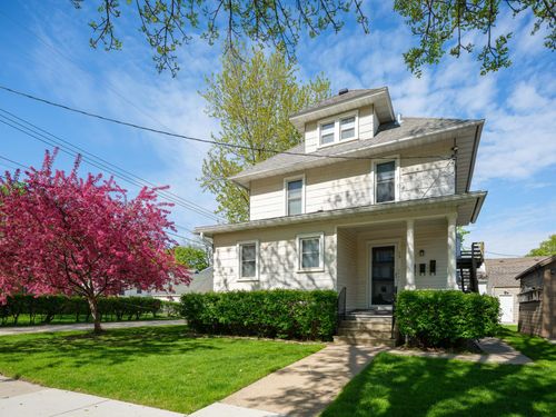 15 12th Ave Nw, Rochester, MN, 55901-6207 | Card Image