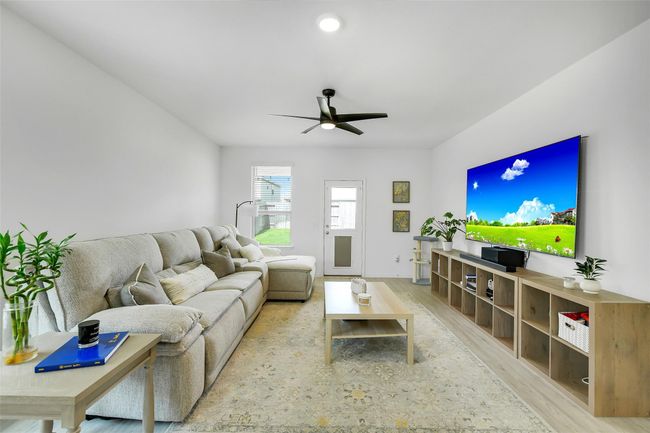 16910 Elm Grove Rd, House other with 4 bedrooms, 2 bathrooms and 2 parking in Conroe TX | Image 12