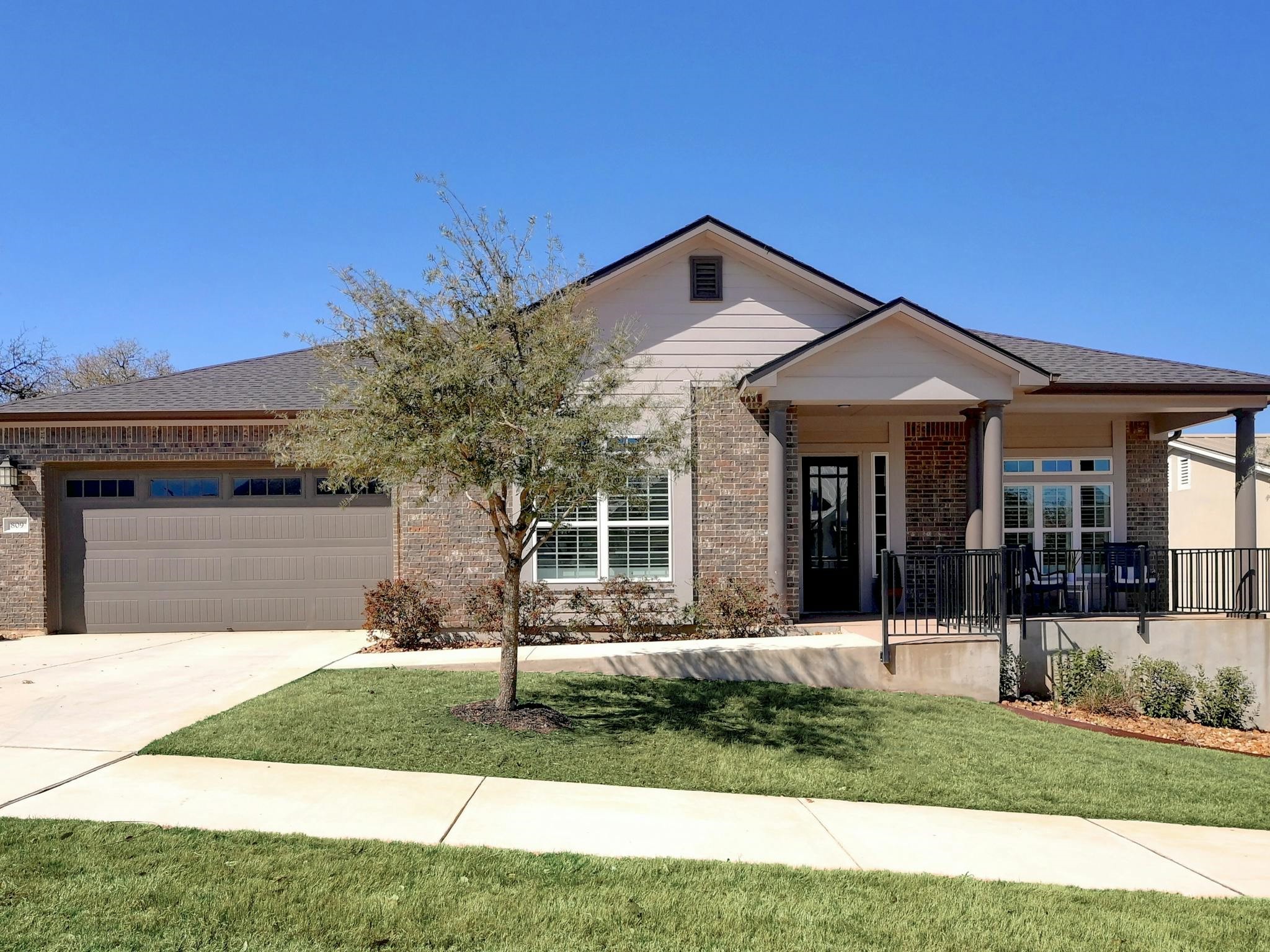 Dancing Oak Ln, San Marcos, TX 78666