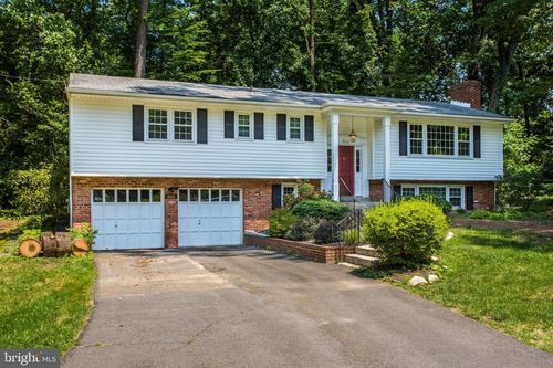 9112 Santayana Dr, FAIRFAX, VA, 22031-3062 | Card Image