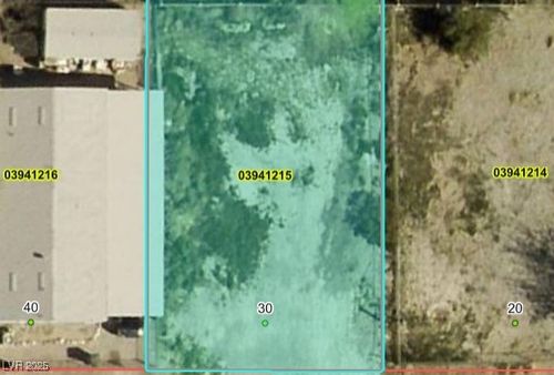 30 Russell Rd, Pahrump, NV, 89048-5427 | Card Image