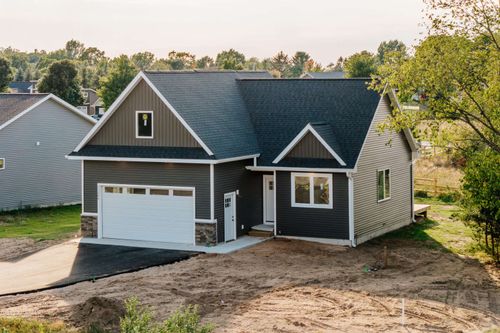 11506 Crescent Dr, Empire, MI, 49630 | Card Image