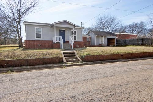 2100 South St, Marshall, TX, 75670-4957 | Card Image