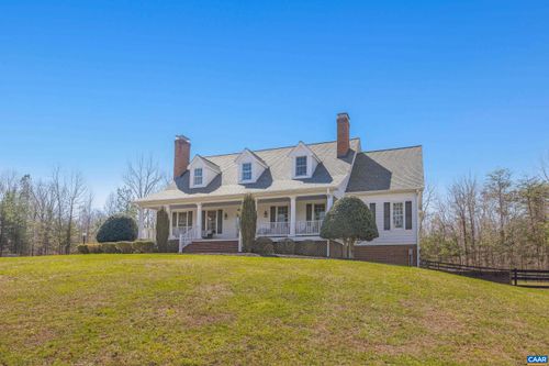 381 Bybee Estates Ln, PALMYRA, VA, 22963-4069 | Card Image