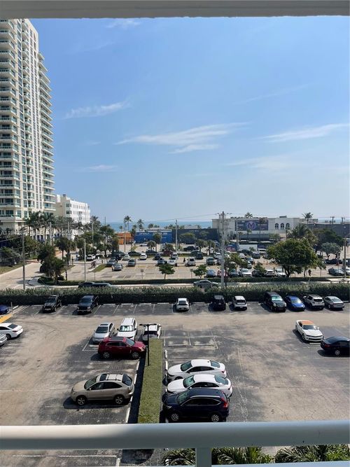 512-200 S Birch Rd, Fort Lauderdale, FL, 33316-1513 | Card Image