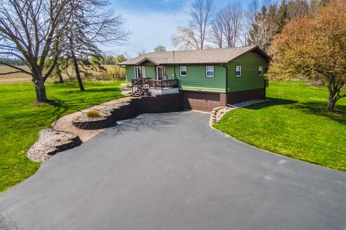 906 S 20th St, Wausau, WI, 54403-9203 | Card Image
