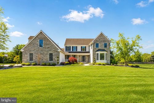 3 Robin Cir, Princeton Junction, NJ, 08550-2245 | Card Image