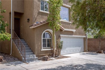 8920 Carter Montgomery Avenue, House other with 3 bedrooms, 2 bathrooms and null parking in Las Vegas NV | Image 3