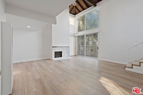 3-122 Buccaneer St, Marina del Rey, CA, 90292-5197 | Card Image