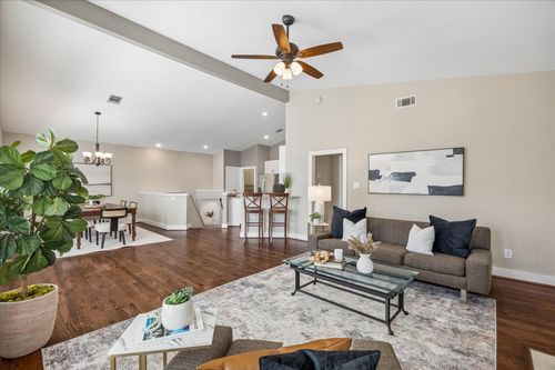 5202 Cornish St, Houston, TX, 77007-1910 | Card Image