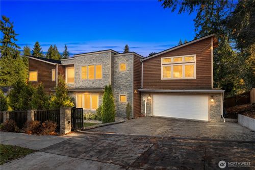 14540 Stone Ave N, Shoreline, WA, 98133-6218 | Card Image