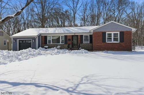 62 Forest Ave, Berkeley Heights, NJ, 07922-1467 | Card Image