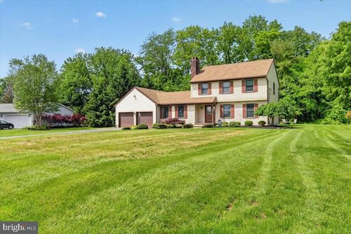 106 Johnstone Drive, Pennington, NJ, 08534 | Card Image