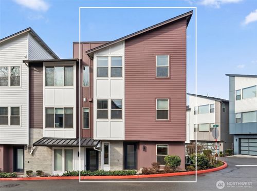 13657 Se 67th Lane, Newcastle, WA, 98059 | Card Image
