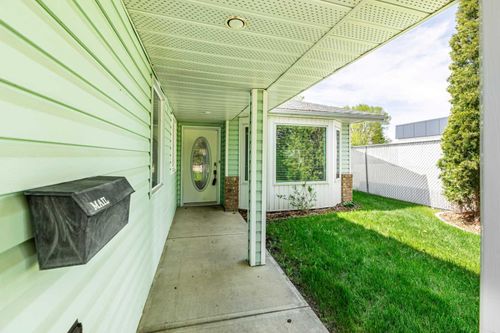 136 Erickson Drive, Red Deer, AB, T4R2C3 | Card Image