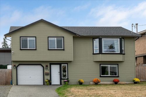 537 Deering St, Nanaimo, BC, V9R6Y2 | Card Image