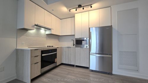 819-1007 The Queensway N/A, Etobicoke, ON, M8Z0H4 | Card Image