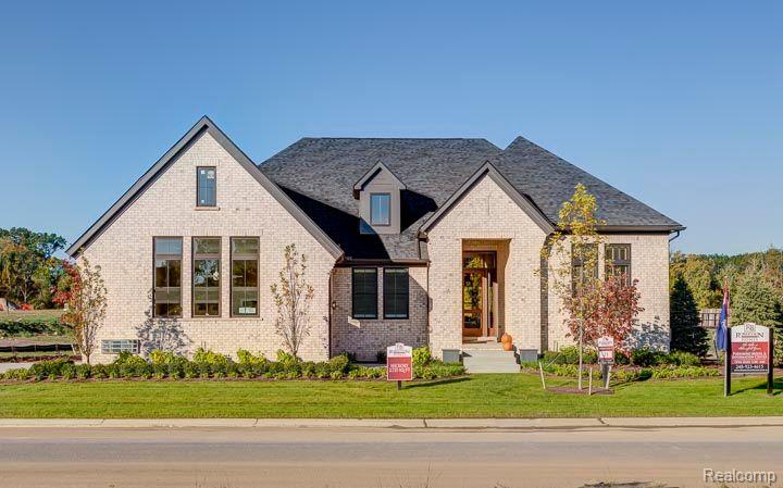 Franklin Hills Ct, Farmington, MI 48334 #1