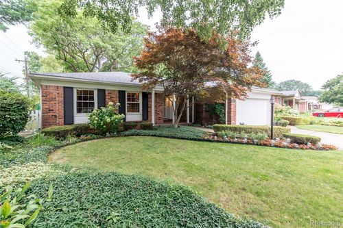 14733 Greenbriar Ct, Plymouth, MI, 48170-2621 | Card Image