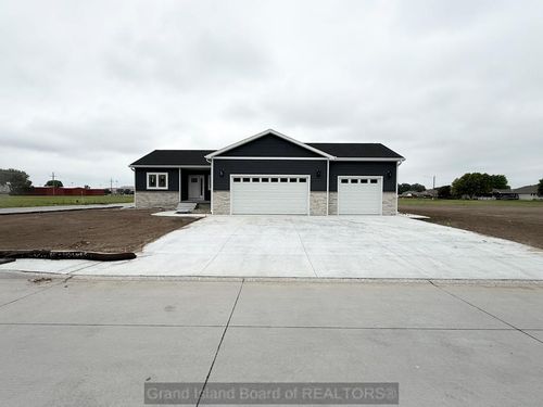 1134 Sun Valley Dr, Grand Island, NE, 68801 | Card Image