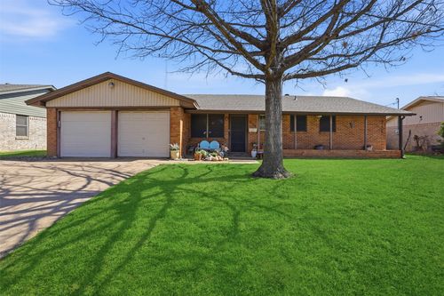 5521 Lubbock Ave, Fort Worth, TX, 76133-2311 | Card Image