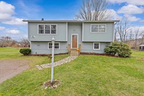 9 Liberty Ln, Jericho, VT, 05465-2047 | Card Image