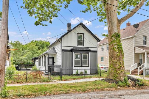 5811 Madison Ave, Cleveland, OH, 44102-4351 | Card Image