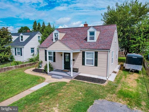 8222 Cornwall Rd, DUNDALK, MD, 21222-6008 | Card Image