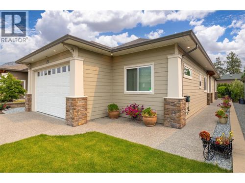 3387 Ironwood Dr, Westbank, BC, V4T0A9 | Card Image