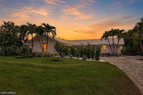 765 High Pines Dr, NAPLES, FL, 34103-2800 | Card Image