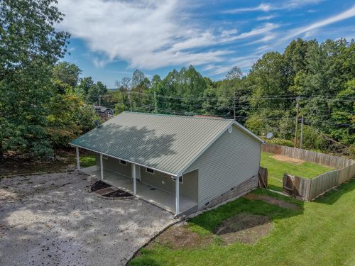 211 Ridgeway Dr, Morehead, KY, 40351-8930 | Card Image