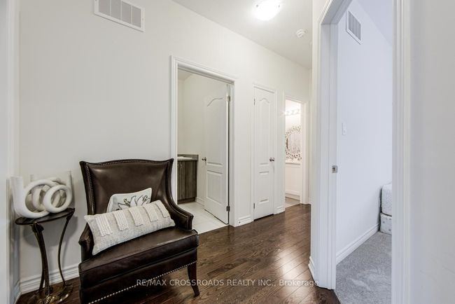 2 Hough Lane, House attached with 3 bedrooms, 3 bathrooms and 1 parking in Ajax ON | Image 23