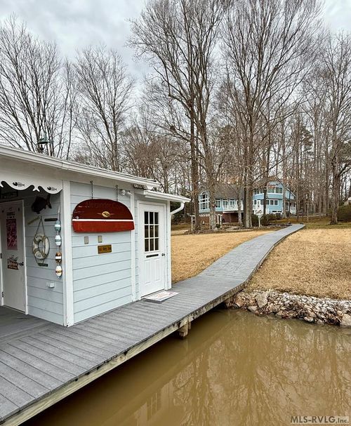 636 Beechwood Dr, Bracey, VA, 23919-1970 | Card Image