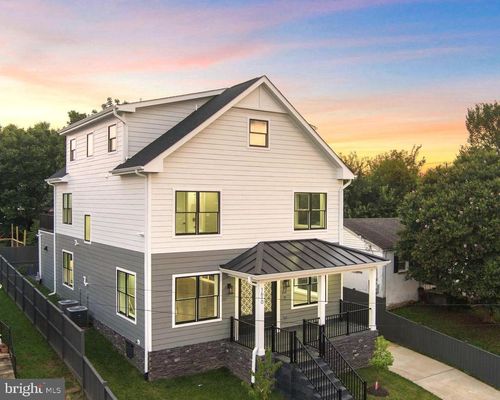 1610 12th St S, ARLINGTON, VA, 22204-4709 | Card Image