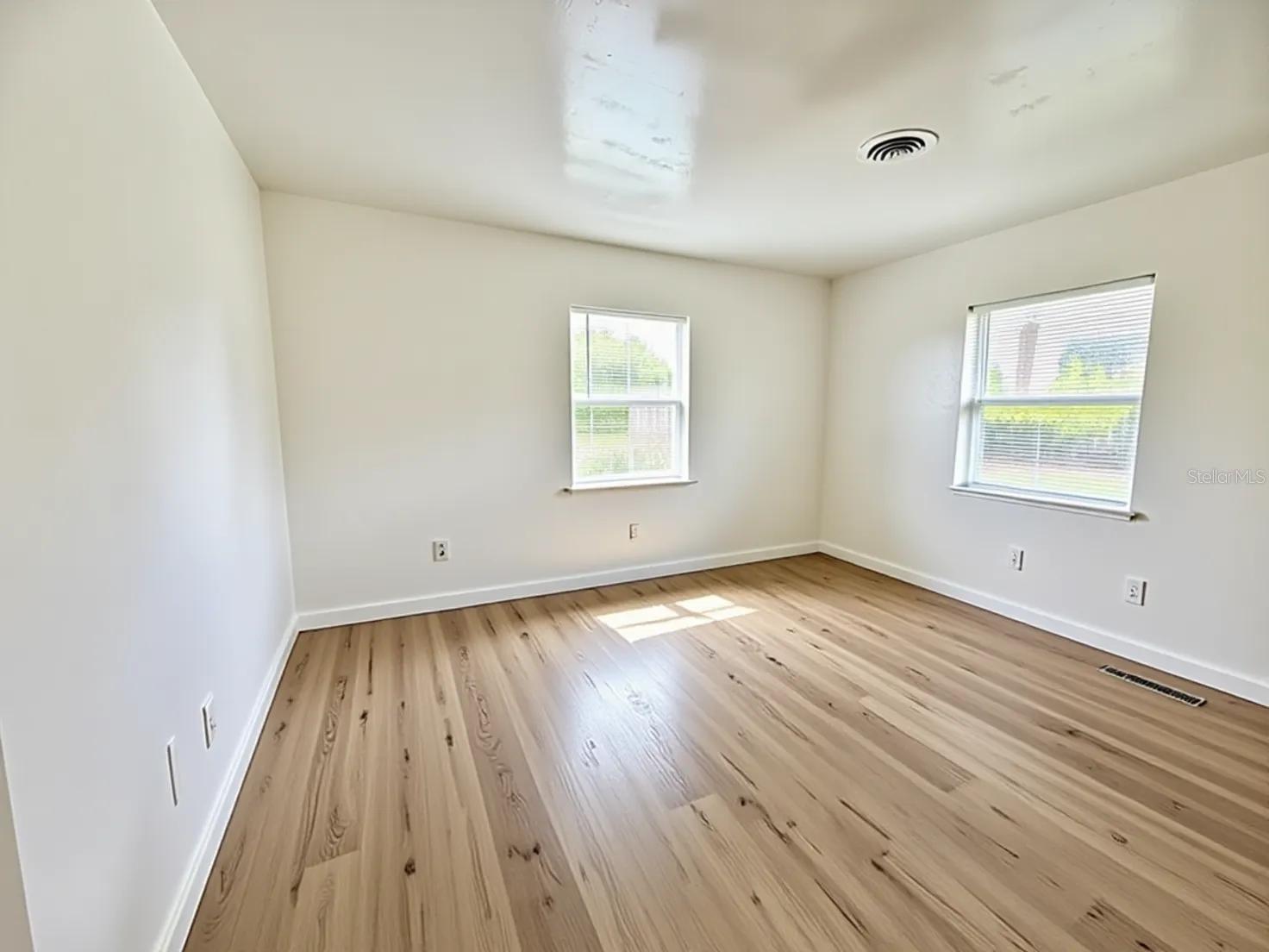 Residential in BELLEVIEW 5