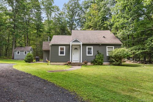 30 Forest Glen Rd, Pine Bush, NY, 12566-7449 | Card Image