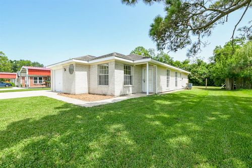 1117 Delores St, Kemah, TX, 77565-3136 | Card Image