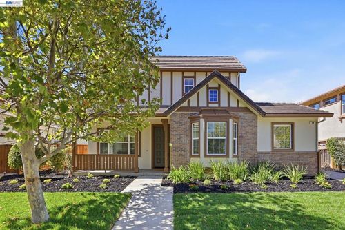 24 E Heritage Dr, Mountain House, CA, 95391-1062 | Card Image