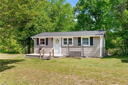 521 Cynthia Rd, Greensboro, NC, 27406-9134 | Card Image