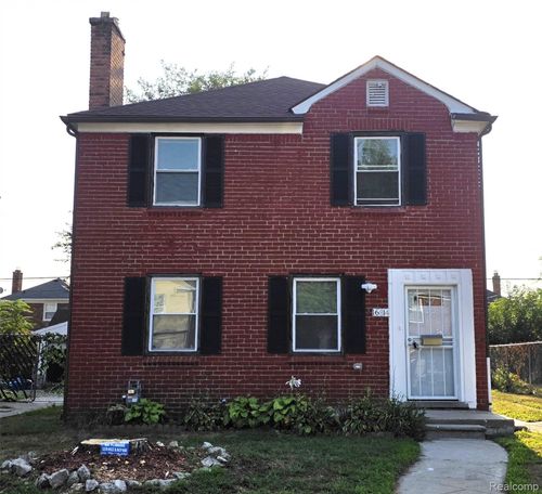 16814 Strathmoor St, Detroit, MI, 48235-4071 | Card Image