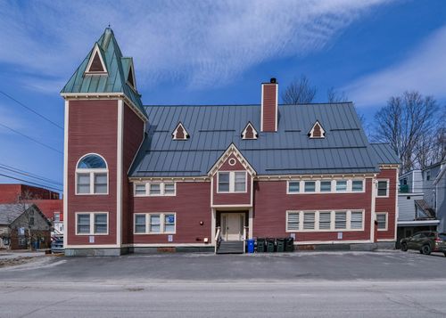 3-18 Pleasant St, Ludlow, VT, 05149-1335 | Card Image