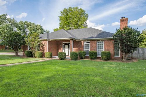 135 Park Meadow Dr, Madison, AL, 35758-7868 | Card Image