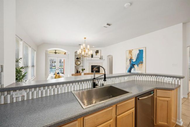 14214 Ayers Rock Rd, House other with 3 bedrooms, 2 bathrooms and 2 parking in Sugar Land TX | Image 16