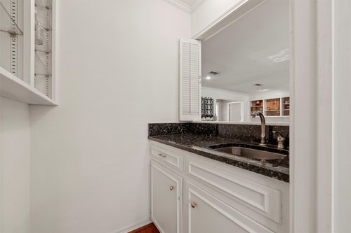 3907 Old Mill Rd, Waco, TX, 76710-1345 | Card Image