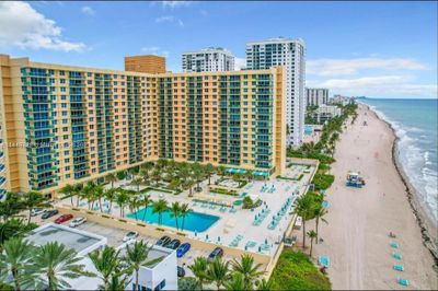 433 - 2501 S Ocean Dr, Condo with 1 bedrooms, 1 bathrooms and null parking in Hollywood FL | Image 1