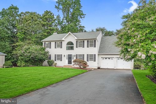 18 Brentwood Dr, Jackson, NJ, 08527-3417 | Card Image