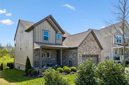 132 Newbury Dr, White House, TN, 37188-1017 | Card Image