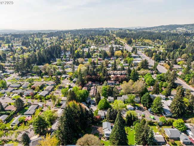 5582 Sw Murray Blvd, Condo with 2 bedrooms, 1 bathrooms and null parking in Beaverton OR | Image 20